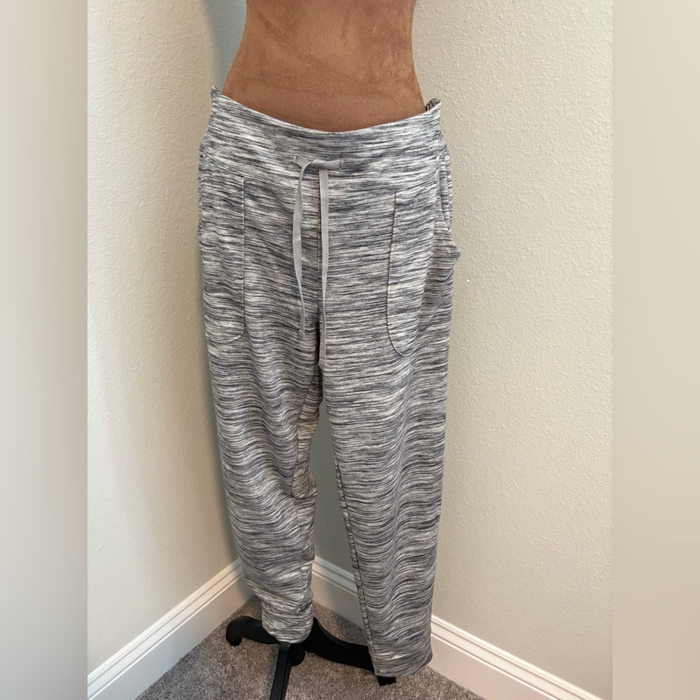 Balance Collection Women’s Heathered Gray Joggers